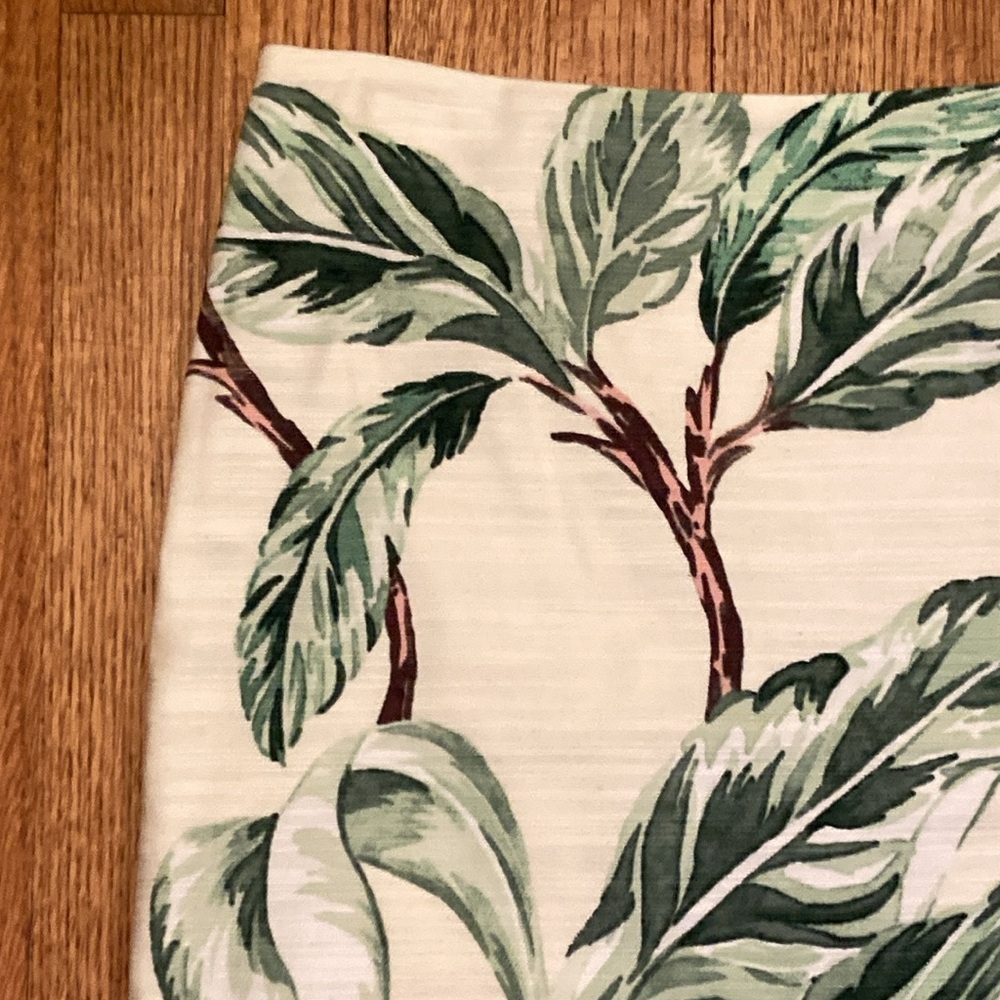 Ann Taylor Cream Skirt with Green Leaf Print - Picture 2 of 8